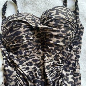 1 piece bathing suit